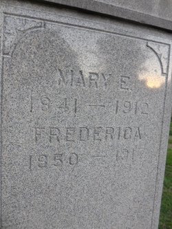 CHATFIELD Mary Elizabeth 1841-1912 grave.jpg